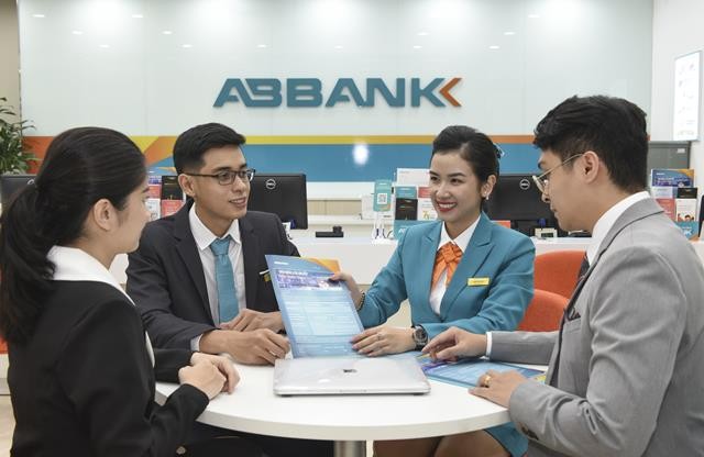 6-nam-2024-abbank-chon-cach-thuc-tiep-can-va-day-manh-quan-he-khach-hang-theo-chieu-sau-voi-nhung-am-hieu-tu-cac-ket-qua-nghien-cuu-khao-sat-copy-1714558422.jpg