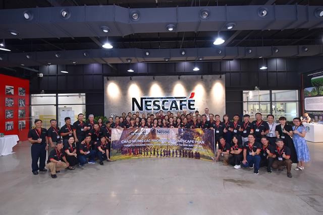 doan-nong-dan-nescafe-plan-tai-nha-may-nestle-tri-an-1-copy-1726649366.JPG