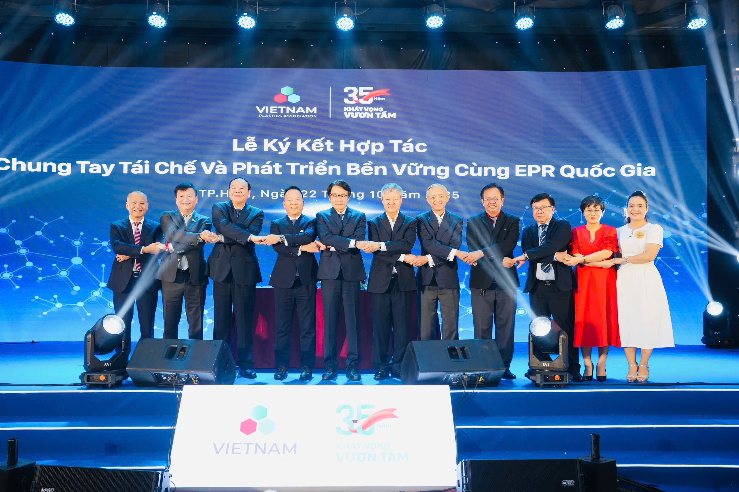 732ff3a26252ef0cb643-1761271978.jpg