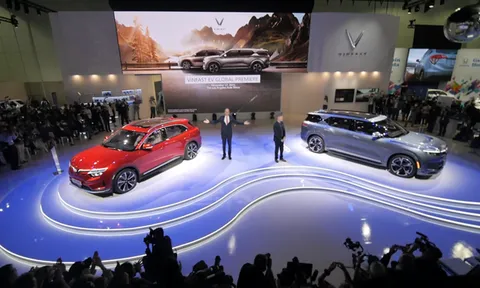 VinFast chính thức ra mắt bộ đôi xe điện VF e35 và VF e36 tại Mỹ