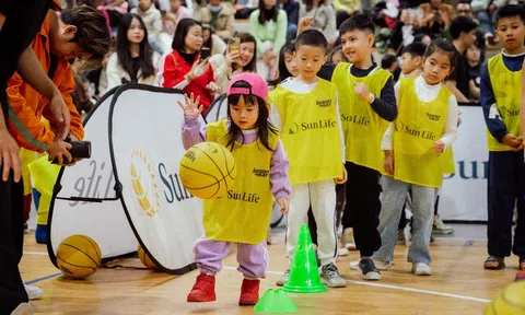 Sun Life tổ chức mùa hai Ngày hội bóng rổ High Hoops bật cao sức trẻ