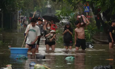 Cảnh báo hơn 75 tuyến phố ở Hà Nội có thể ngập trong những giờ tới