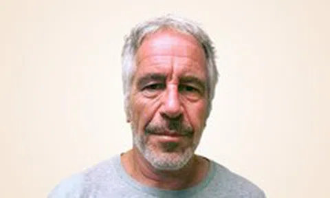 Nhà Trắng bác tin ông Trump được thông báo có tên trong hồ sơ 'tỉ phú ấu dâm' Epstein