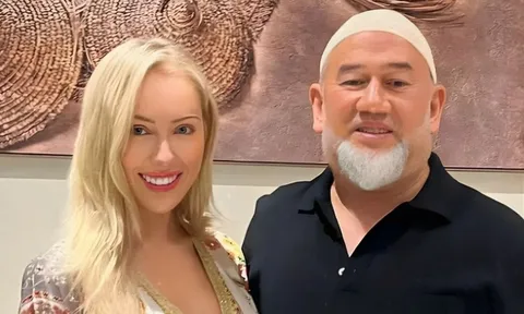 Cái kết cho cô gái Mỹ 'vô tình' cưới vị vua Malaysia