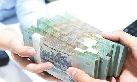 Chuyên gia lý giải hiện tượng khách xếp hàng giữ chỗ dự án Vinhomes Green Paradise