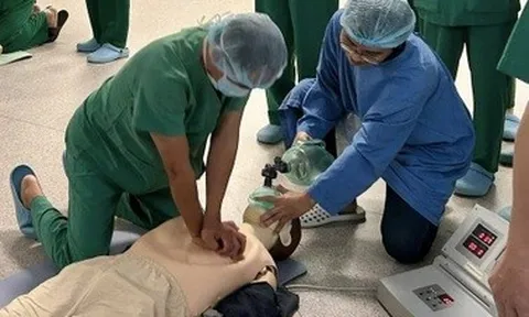 TPHCM: Gia đình vắt chanh vào miệng, bệnh nhân ngưng tim không thể cứu chữa