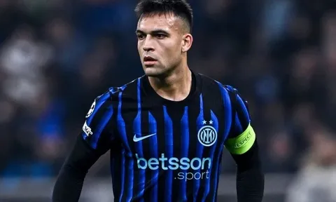 Tiền đạo 85 triệu euro 'gửi CV' đến Barca