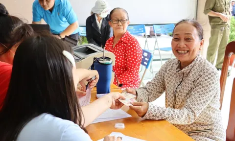 Những người dân nào sẽ nhận được các khoản tiền từ 1 đến 2 triệu đồng dịp Tết Nguyên đán tới đây?