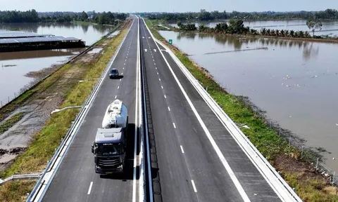 Bất động sản 24h: Cao tốc Hậu Giang - Cà Mau thông xe trong tháng 1/2026