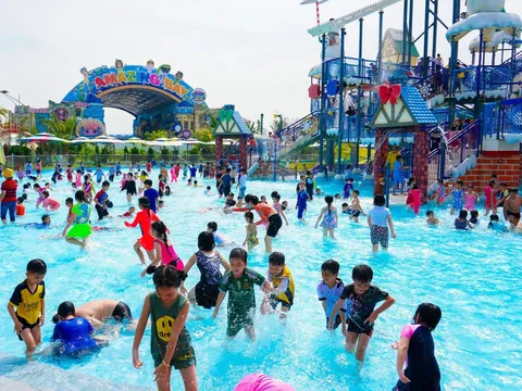 Nhiều hoạt động hấp dẫn tại Vịnh Kỳ Diệu - Công viên nước lớn nhất Việt Nam