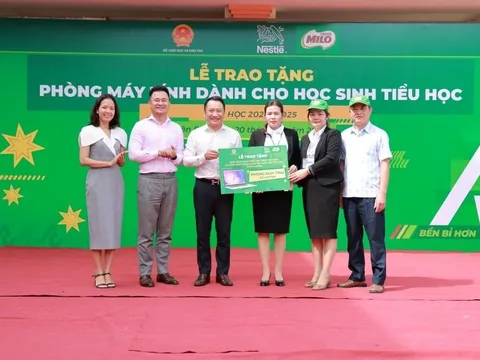 Nestlé MILO trao tặng máy tính cho các trường tiểu học vùng cao