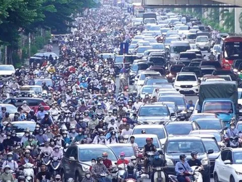 Sắp rào chắn, thu hẹp lòng đường Nguyễn Trãi