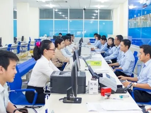 Cán bộ đang trong thời gian bị kỷ luật thuộc đối tượng tinh giảm biên chế