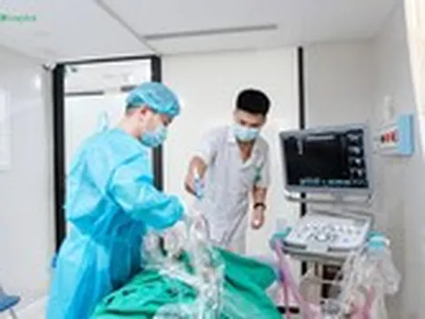 Loại bỏ hơn chục u vú cho bệnh nhân 42 tuổi không cần mổ hở