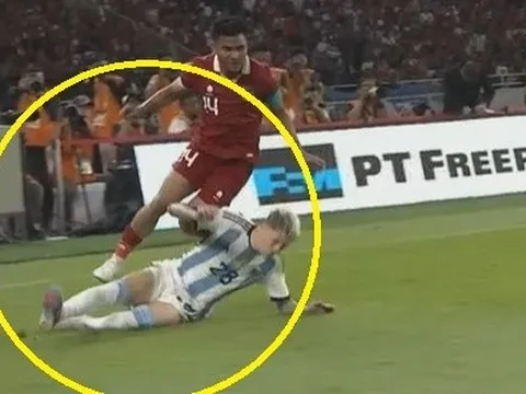 Sao Man United cay cú với hậu vệ Indonesia