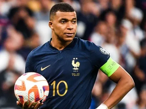 Mbappe đi vào lịch sử bóng đá Pháp