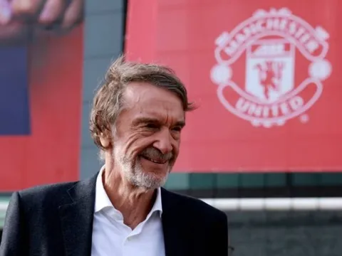 Tỷ phú Anh mất niềm tin trong cuộc đua sở hữu MU