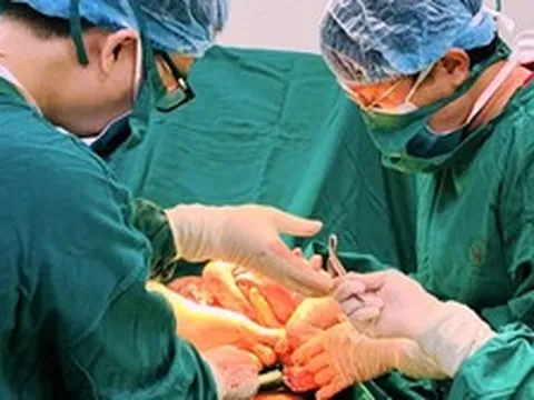 Sản phụ có trái tim nằm bên trái bất chấp nguy hiểm để giữ thai