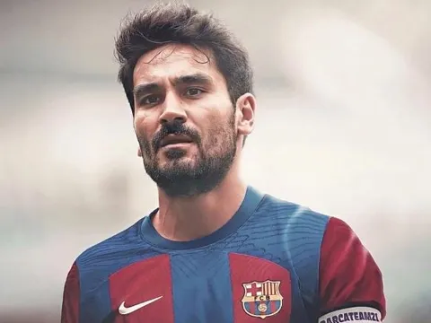 Man City mất trắng trụ cột vào tay Barcelona