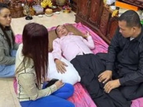 Quan chức Campuchia ngất xỉu trong lúc bị thẩm vấn về cáo buộc tham nhũng