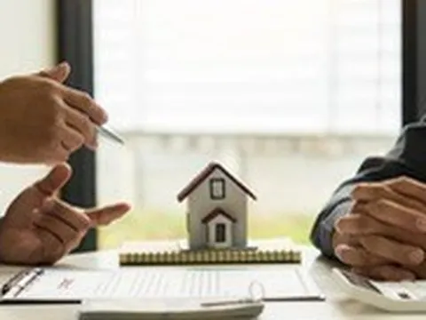 Lãi suất thế chấp giảm nhiều nhưng người Mỹ vẫn chưa dám mua nhà, vì sao?