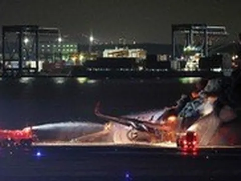 5 người thiệt mạng trên máy bay tuần duyên Nhật Bản va chạm máy bay khách