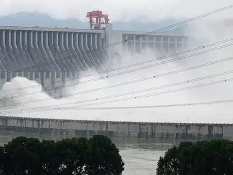 NASA: Đập khổng lồ ở Trung Quốc làm dịch chuyển trục Trái Đất