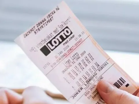 Quên vé số trúng 474 tỷ đồng trong túi áo, 'bị cả nước truy lùng' suốt 6 tháng