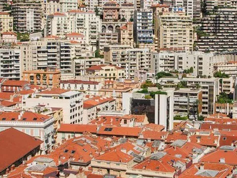 Quốc gia chỉ rộng 2km2, nhỏ bằng nửa Hồ Tây có GDP đầu người cao nhất thế giới, ra đường gặp 3 người thì 1 người là triệu phú