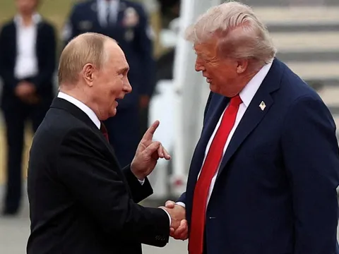 Tin tức thế giới 17-10: Ông Trump điện đàm 'hiệu quả' với ông Putin, trước khi gặp ông Zelensky