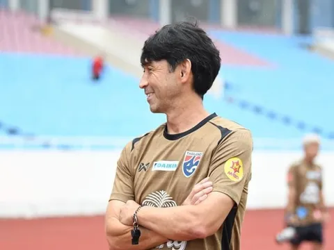 HLV Ishii bị sa thải vì mâu thuẫn với công thần?