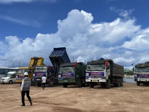 Thu hàng trăm ha đất muối làm Khu công nghiệp Trung Nam - Cà Ná