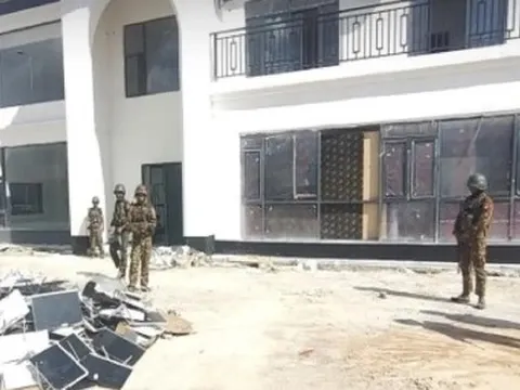 Quân đội Myanmar đột kích sào huyệt lừa đảo trực tuyến, bắt hơn 2.000 người