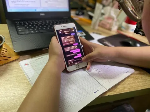 Xuất hiện thủ đoạn lừa đảo hoàn toàn mới, nhắm đến những người thích đọc trộm tin nhắn của chồng