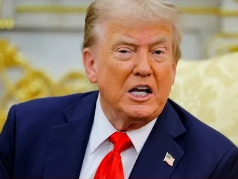 Tổng thống Trump cảnh báo áp thuế 155% với Trung Quốc