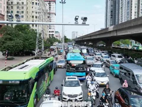 Thành phố Hà Nội đặt mục tiêu xử lý 6 điểm 'đen' ùn tắc trong năm 2025