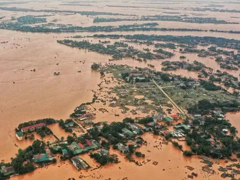 Thời tiết hôm nay 22-10: Trung Bộ mưa khủng khiếp do bão số 12