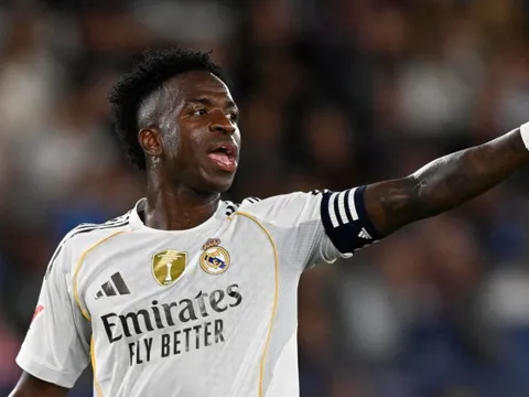 Vinicius 'lột xác'