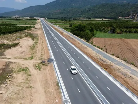 Cao tốc rút thời gian TP.HCM - Nha Trang từ 10 tiếng xuống còn 5 tiếng: Tập đoàn Sơn Hải là chủ đầu tư