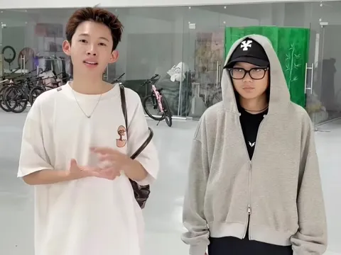 TikToker Phạm Thoại thanh lý xưởng livestream 1.000 m2 ở TP.HCM