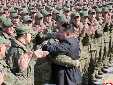 Triều Tiên xây đài tưởng niệm binh sĩ tử trận, ca ngợi 'đỉnh cao lịch sử' trong quan hệ với Nga