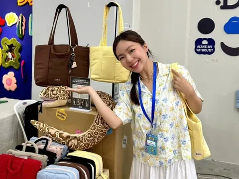 Bỏ việc ở ByteDance, cô gái TP.HCM kiếm tiền từ chiếc máy may của mẹ