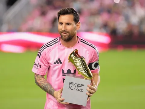 Messi giành Chiếc giày vàng MLS