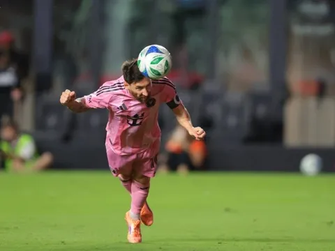 Kinh ngạc trước Messi tuổi 38