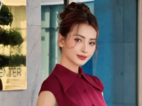Bạn gái Đức Huy dẫn chung kết Đường lên đỉnh Olympia