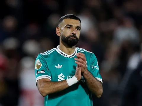 Liverpool rơi tự do