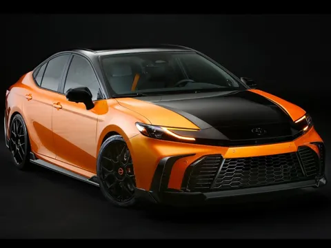 Toyota Camry phong cách hơn với bản độ GT-S Concept