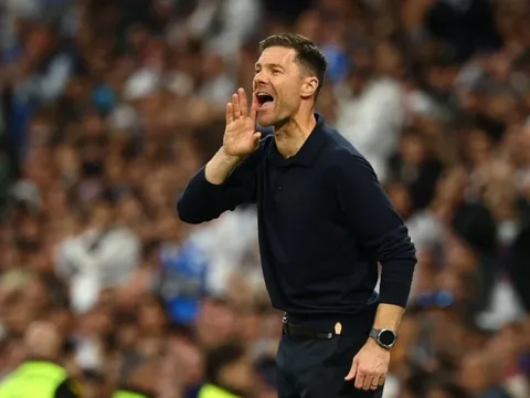 Xabi Alonso tái định nghĩa quyền uy