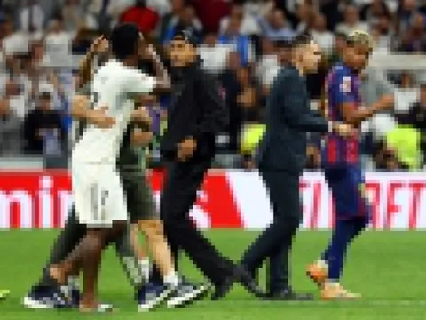 Thế giới sôi sục vì cuộc hỗn chiến El Clasico