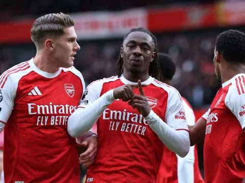 Arsenal thắng trận thứ 7 liên tiếp